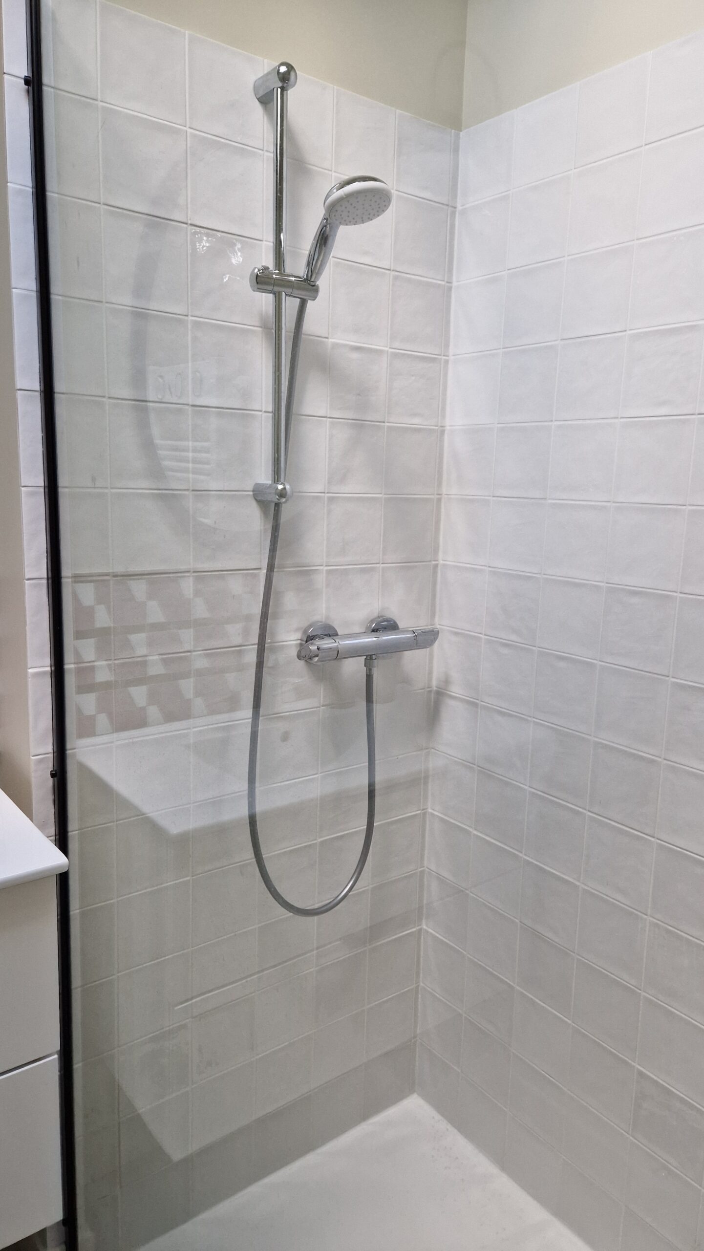 Réemploi robinetterie et meuble de seconde main